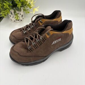 Avia Brown/Gold Leather Shoe Size 8